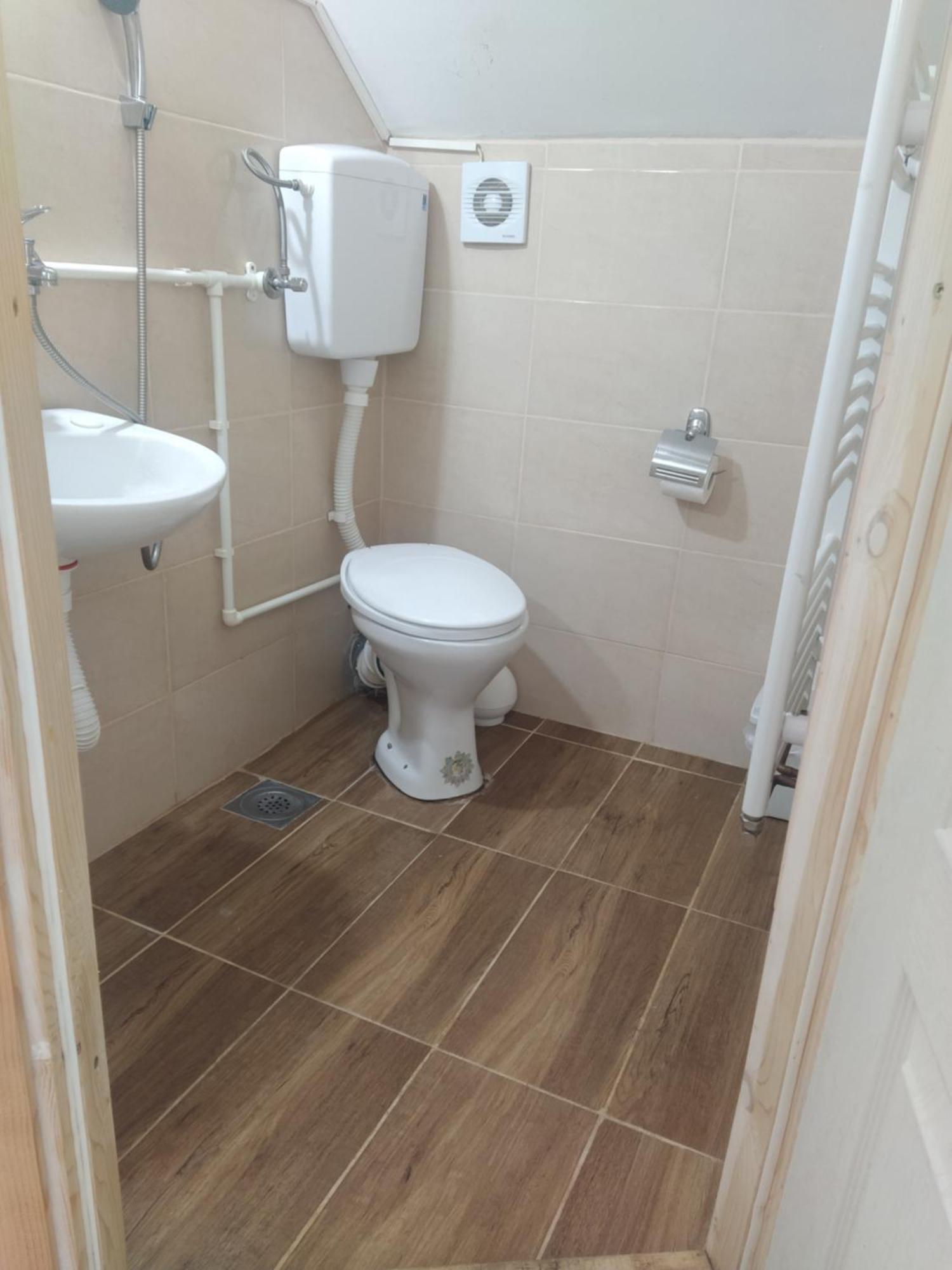 Domacinstvo Kod Gere Bed & Breakfast Crni Vrh Bilik gambar