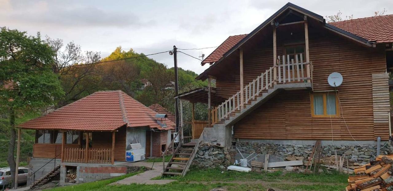 Domacinstvo Kod Gere Bed & Breakfast Crni Vrh Luaran gambar